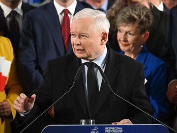 Jarosław Kaczyński podczas konwencji wojewódzkiej w Gdyni