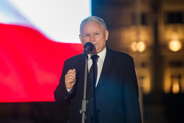 Jarosław Kaczyński podczas miesięcznicy smoleńskiej we wrześniu 2017 r.