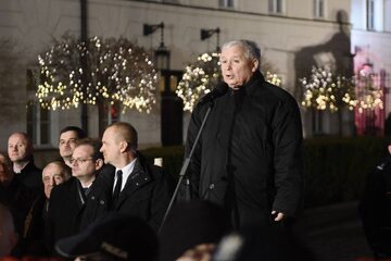 Jarosław Kaczyński podczas miesięcznicy smoleńskiej
