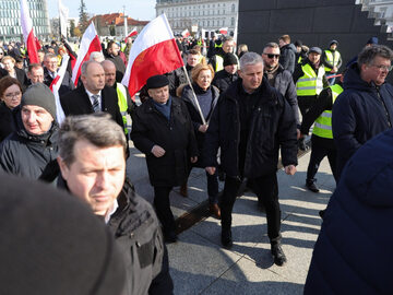 Jarosław Kaczyński podczas obchodów miesięcznicy smoleńskiej