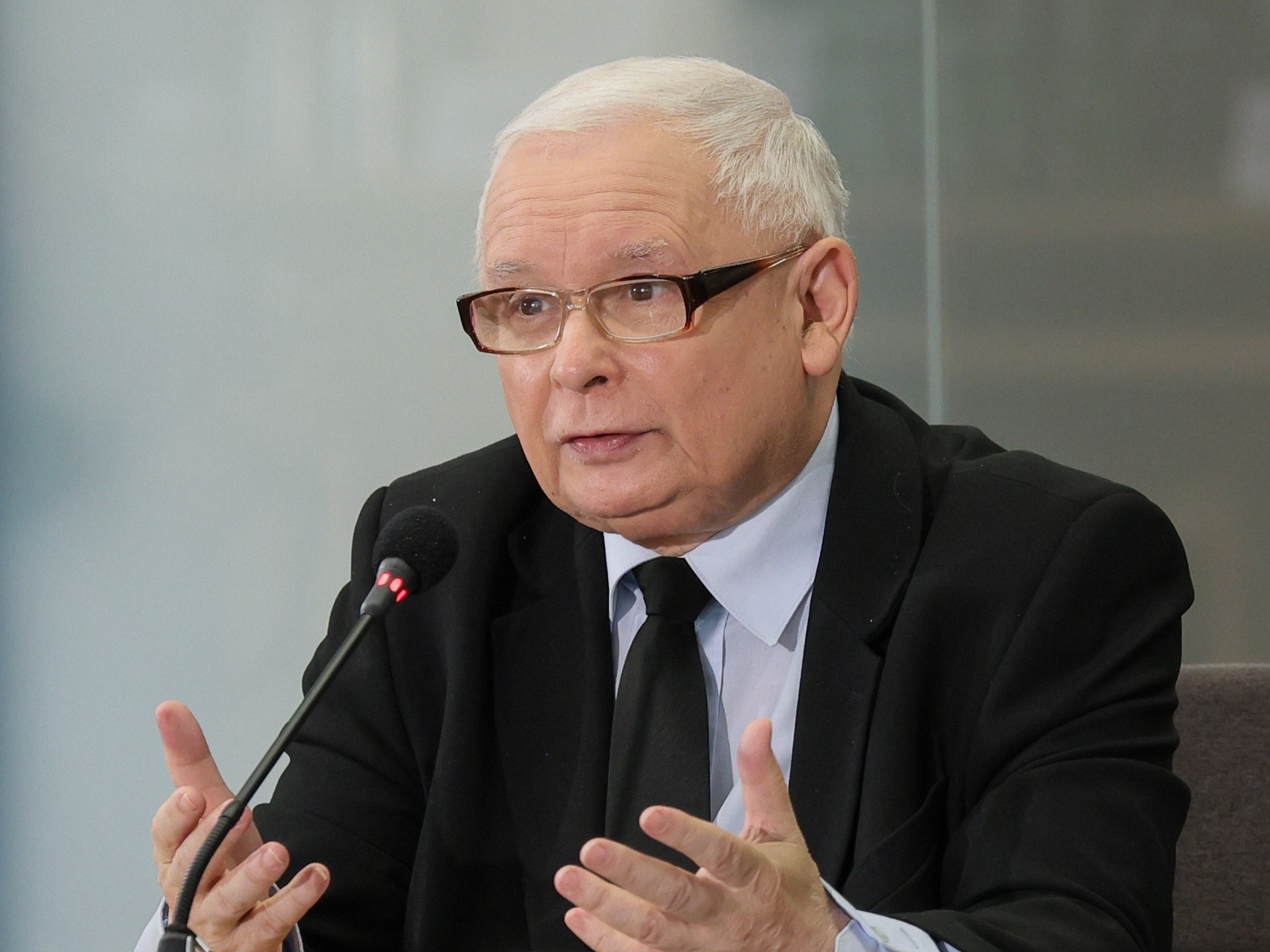 Komisja przebada Kaczyńskiego wariografem? Jasne stanowisko prezesa PiS Komisja przebada Kaczyńskiego wariografem? Jasne stanowisko prezesa PiS