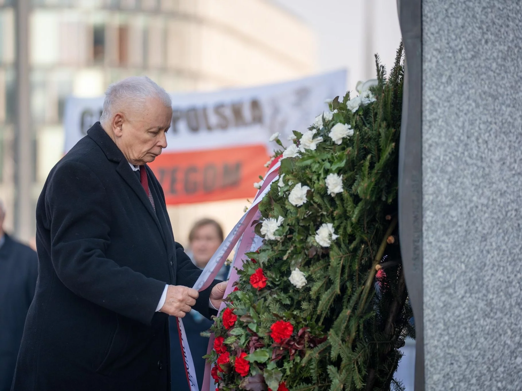 Kaczyński pozwał byłego opozycjonistę za obrazę pamięci kultu jego brata. Są szczegóły wyroku sądu