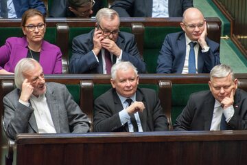 Jarosław Kaczyński wśród polityków PiS