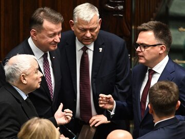 Jarosław Kaczyński (z lewej) i Szymon Hołownia (z prawej)
