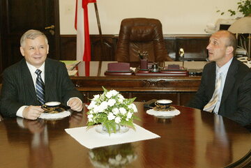 Jarosław Kaczyński z ustępującym premierem Kazimierzem Marcinkiewiczem
