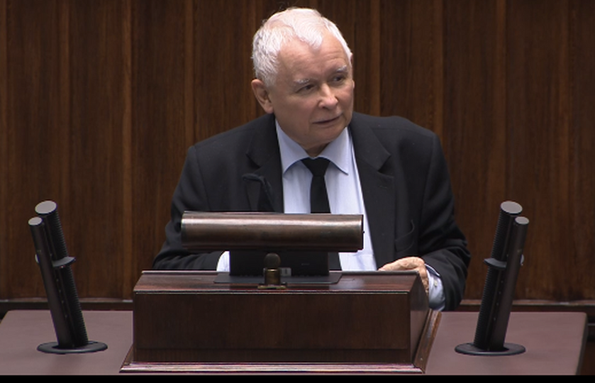 Jarosław Kaczyński znów szokuje. Zarzuca opozycji krew na rękach! 2 4f7456e88e68eb33023fe3fd4f88
