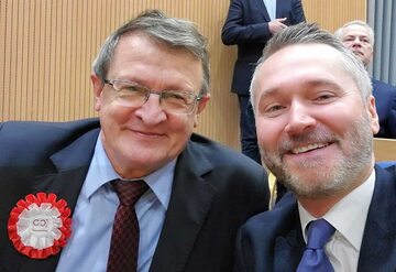 Jarosław Wałęsa i Tadeusz Cymański na wspólnym selfie