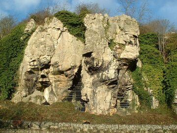 Jaskinia w Creswell Crags