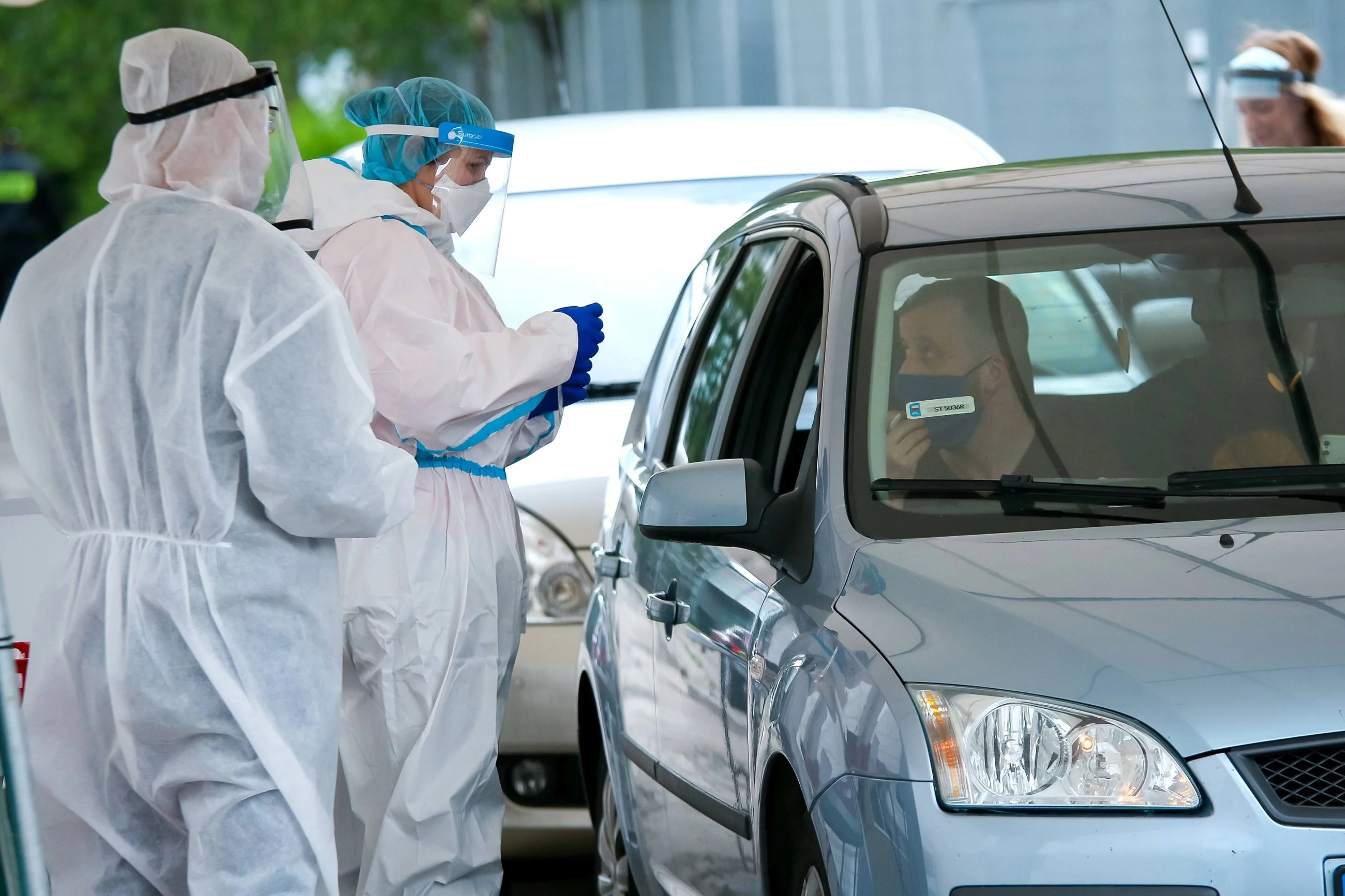 Próbki pobierane od górników w Jastrzębiu-Zdroju, maj 2020 roku