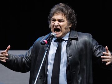 Javier Milei podczas koncertu promującego książkę „Kapitalizm, socjalizm i neoklasyczna pułapka”