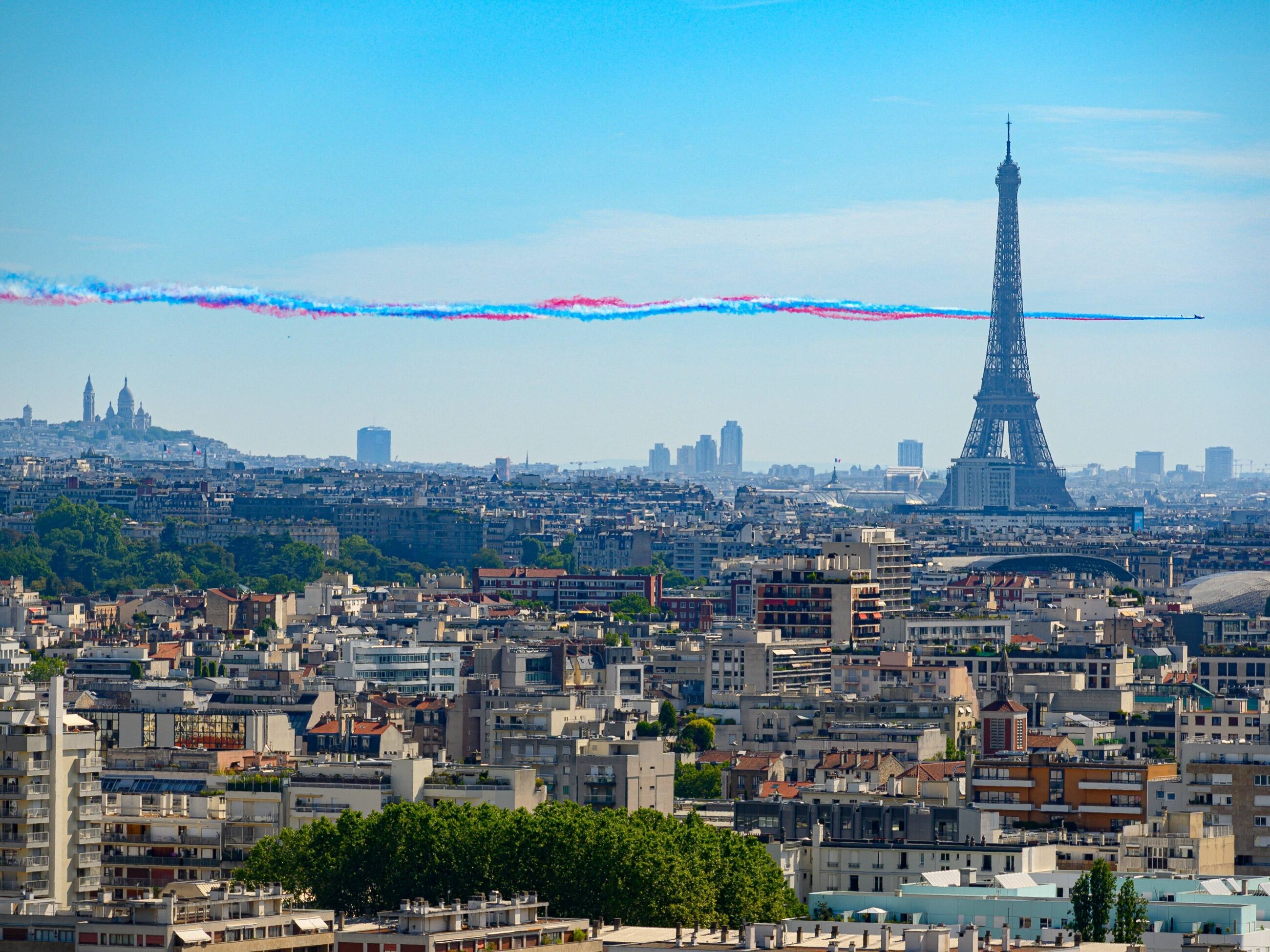 Les Français célèbrent le 14 juillet.  Le salon de cette année à Paris a un caractère unique – Wprost