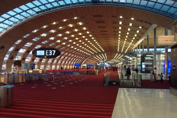 Jeden z terminali lotniska Roissy-Charles de Gaulle w Paryżu