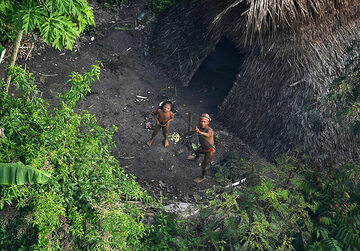 Jedno z odizolowanych od świata plemion w Amazonii