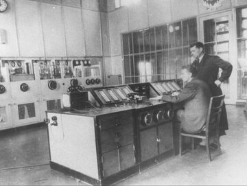 Jedno z pomieszczeń radiostacji w Gliwicach