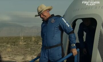 Jeff Bezos poleciał w przestrzeń kosmiczną rakietą od Blue Origin