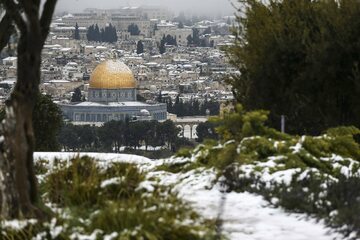 Jerozolima przykryta śniegiem