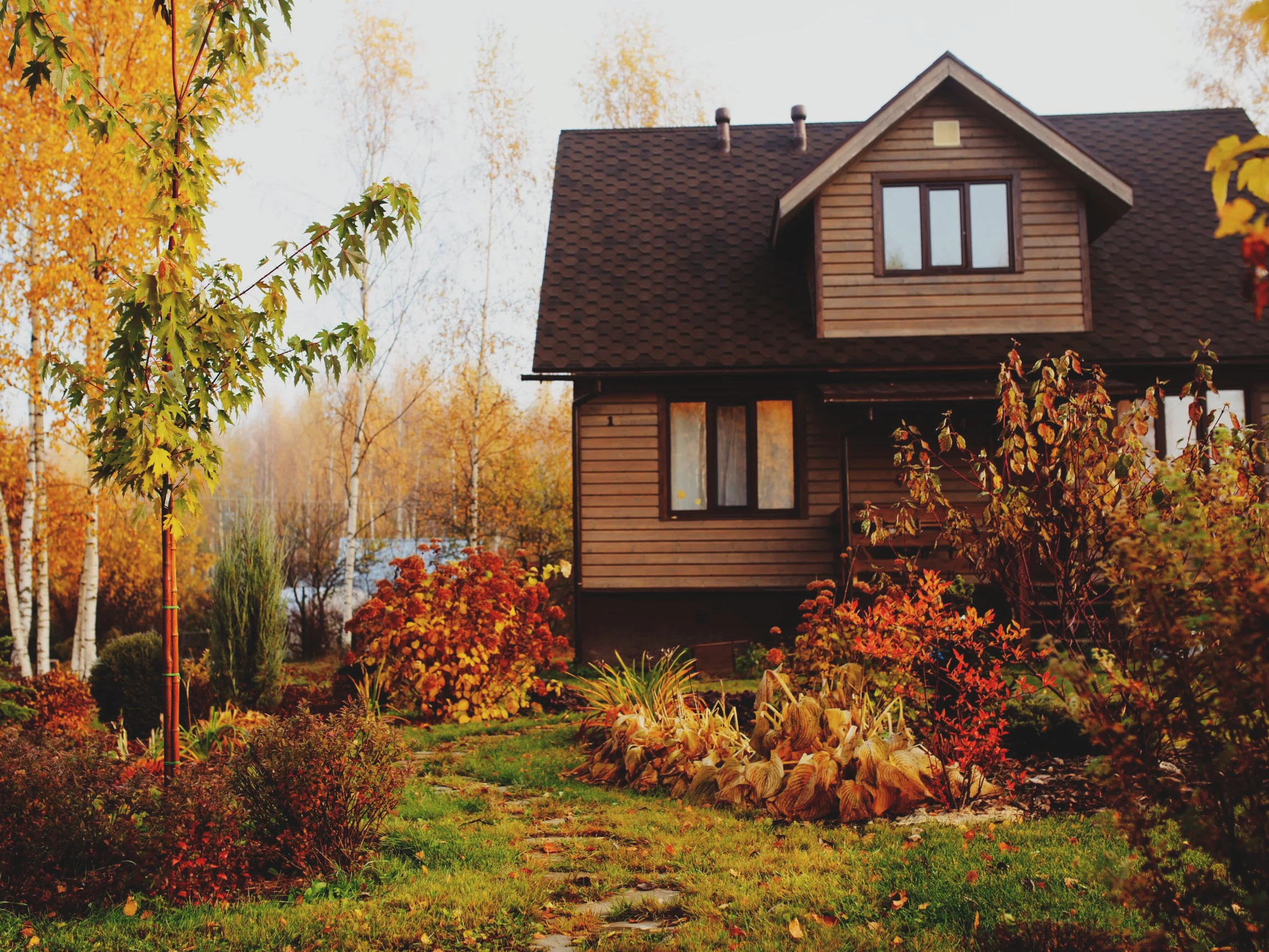 Jesień w domu i ogrodzie: 5 kroków, dzięki którym zima cię nie zaskoczy