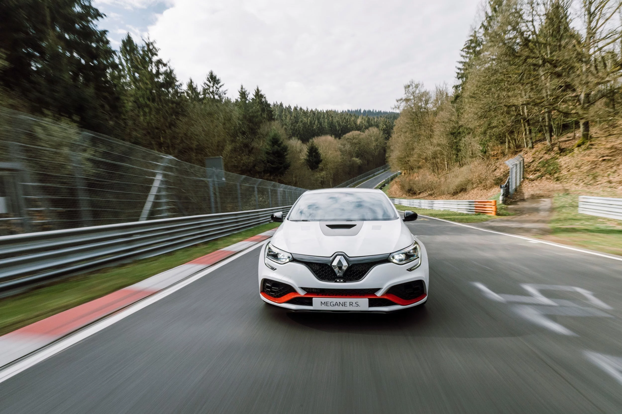 Renault Megane R.S. Trophy-R