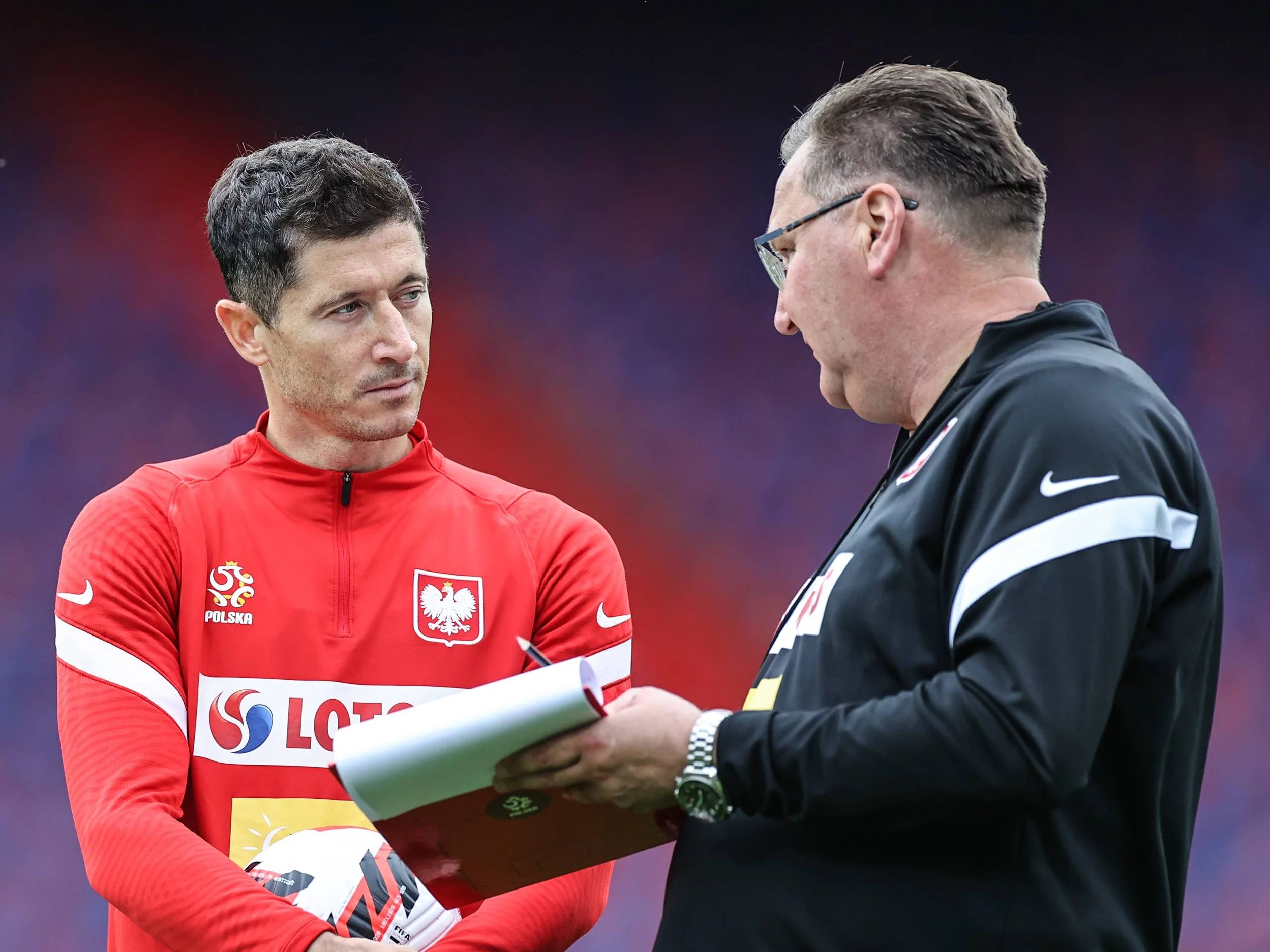 Robert Lewandowski i Czesław Michniewicz na treningu rep. Polski