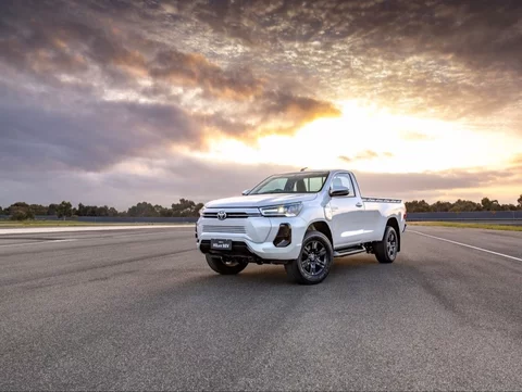 Toyota Hilux BEV