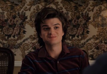 Joe Kerry jako Steve Harrington z serialu "Stranger Things"