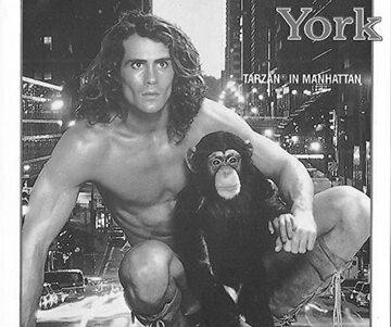 Joe Lara na plakacie filmu „Tarzan na Manhattanie”