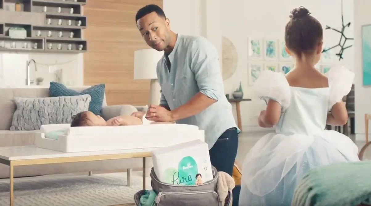 John Legend w reklamie Pampers