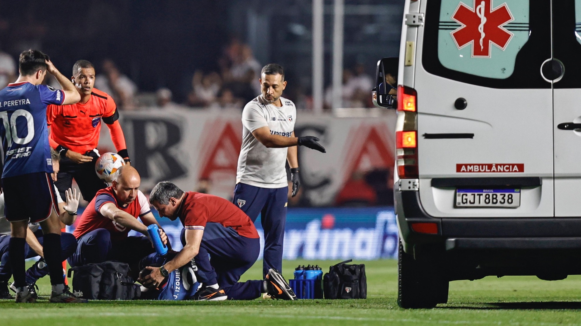 Juan Izquierdo nie żyje. Piłkarz upadł podczas meczu Copa Libertadores – Piłka nożna – Sport Wprost