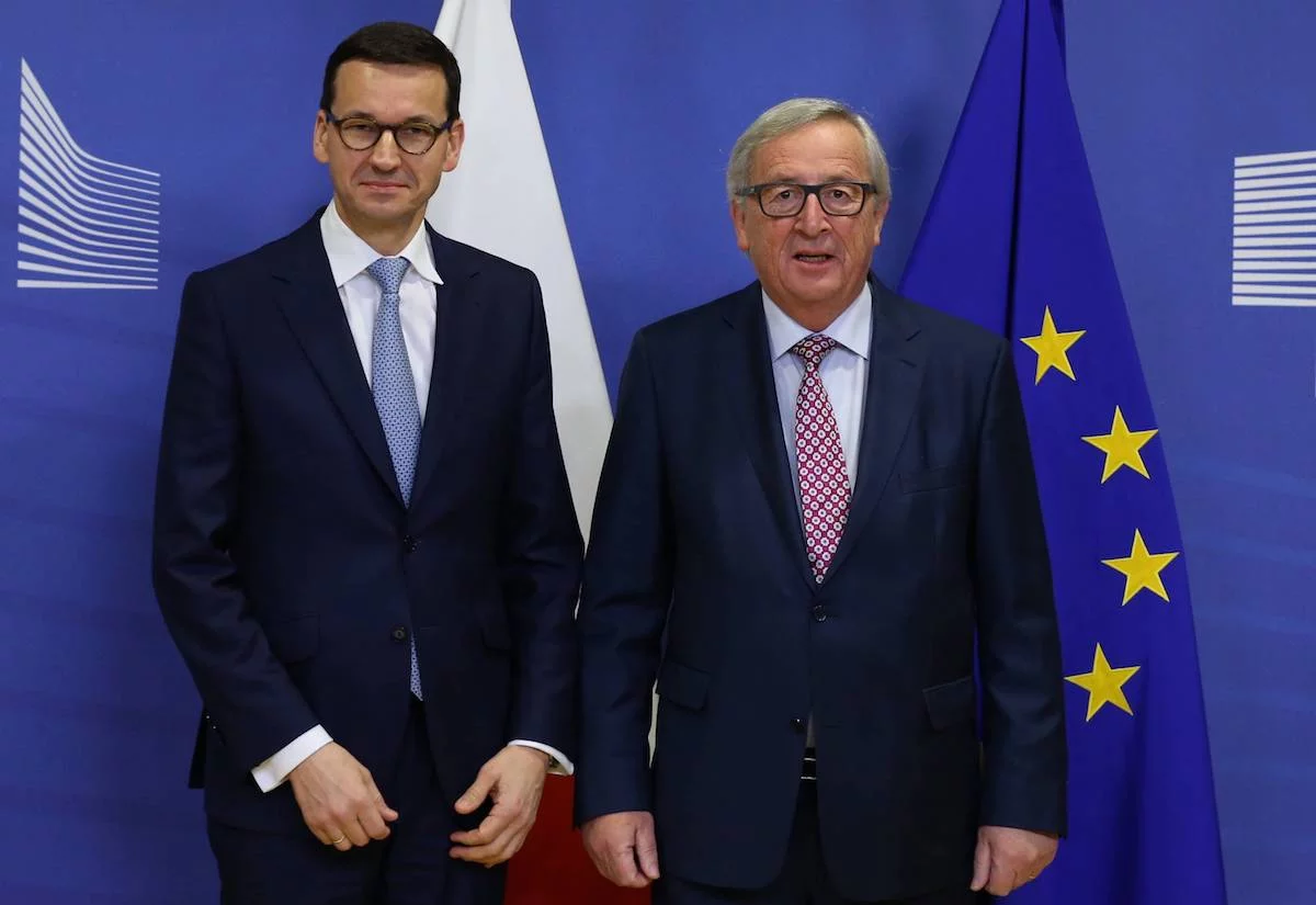 Mateusz Morawiecki (z lewej) i Jean-Claude Juncker