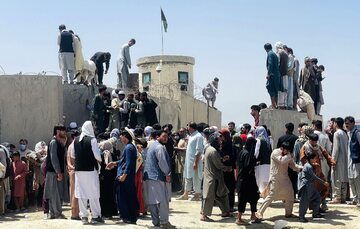 Kabul. Afgańczycy próbujący uciec przed talibami