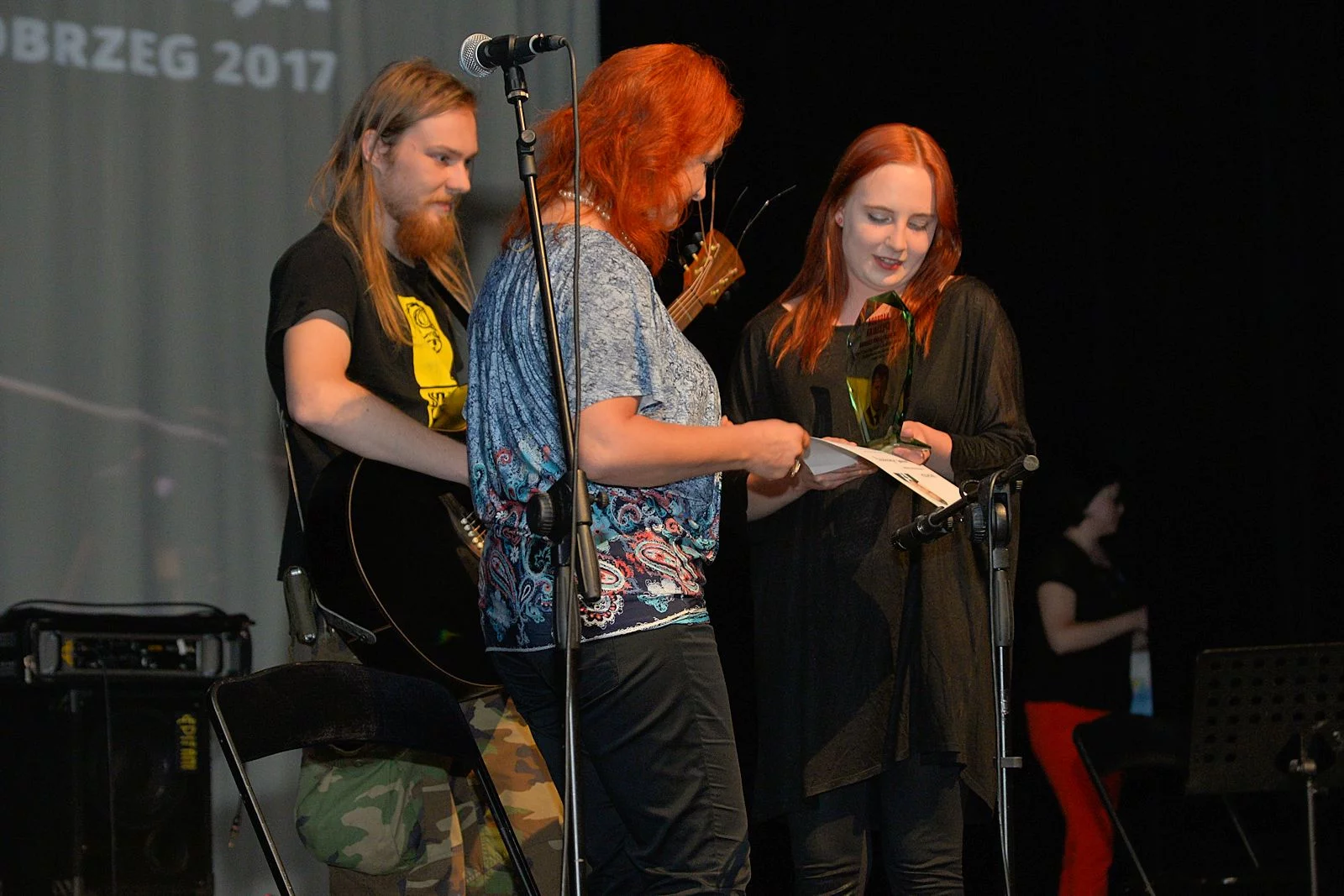 Barbara Stasiak i laureatka nagrody im. Władysława Stasiaka