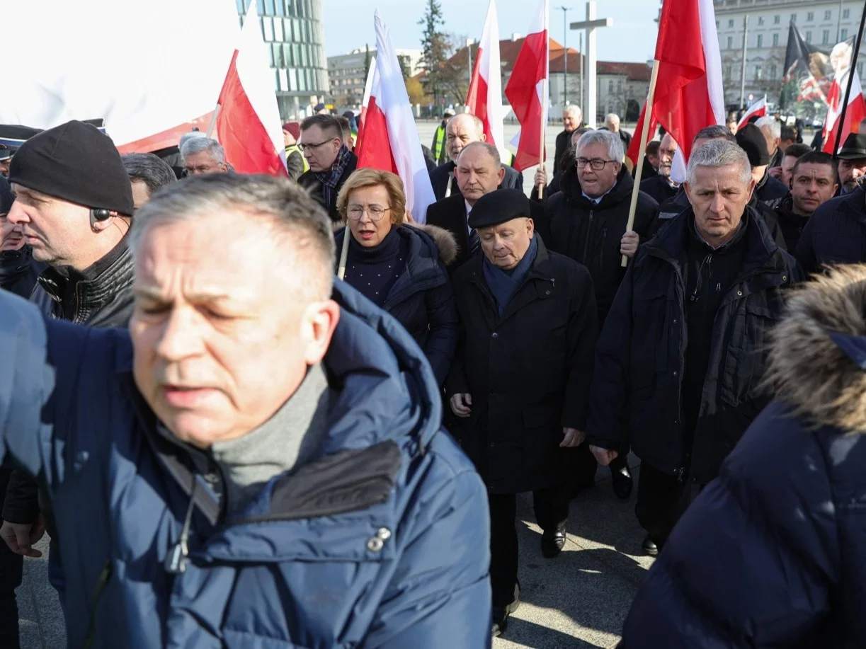 Jarosław Kaczyński podczas miesięcznicy smoleńskiej