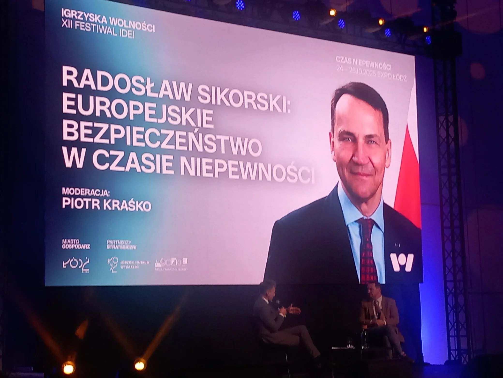 Kaczyński straszy Niemcami. Wymowna reakcja Sikorskiego