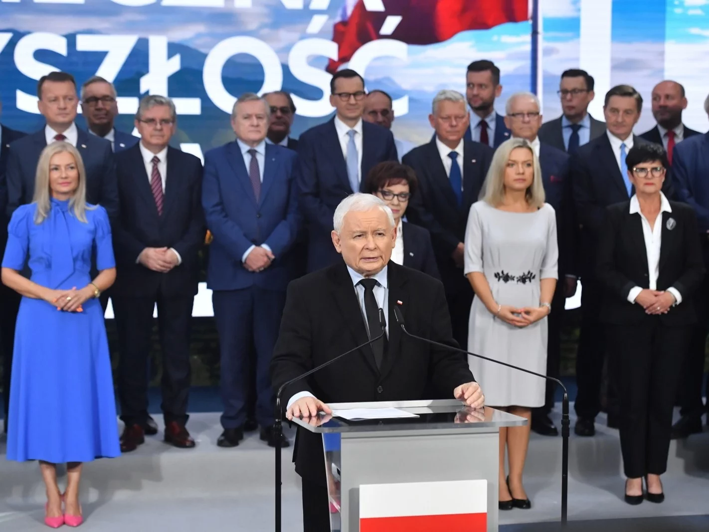 Kaczyński zaprezentował nazwiska liderów list