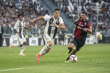 Kadr z meczu Juventus - Genoa