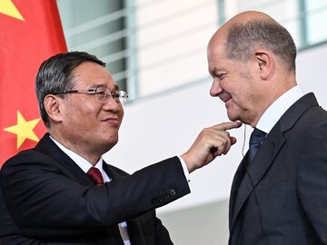 Kanclerz Niemiec Olaf Scholz i premier Chin Li Qiang