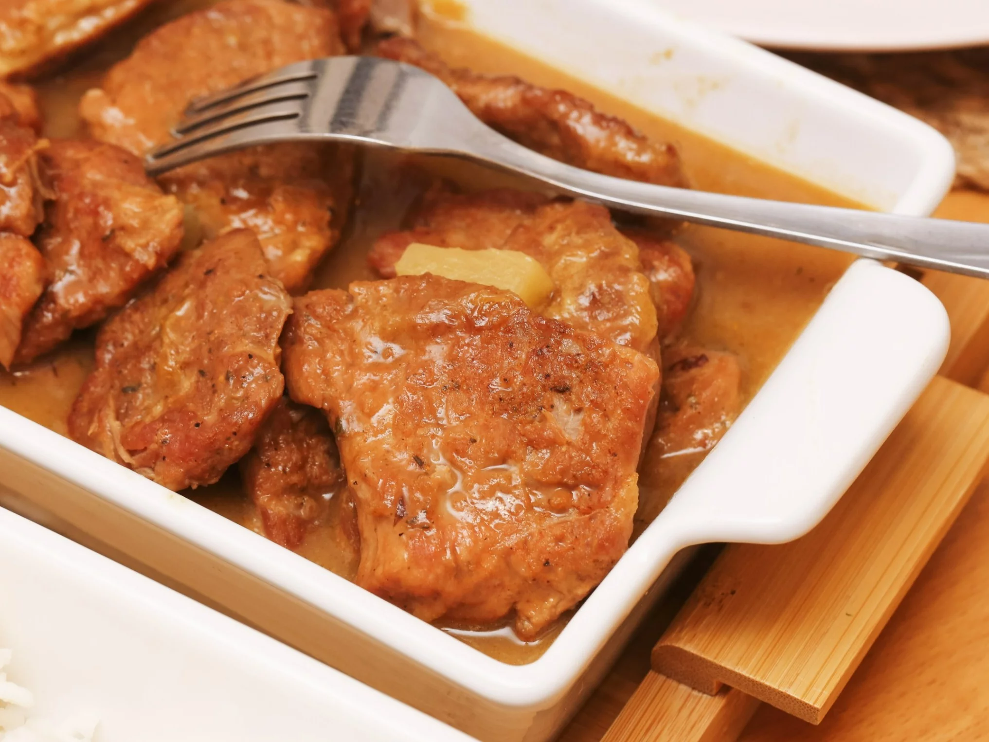 Pieczona karkówka w sosie