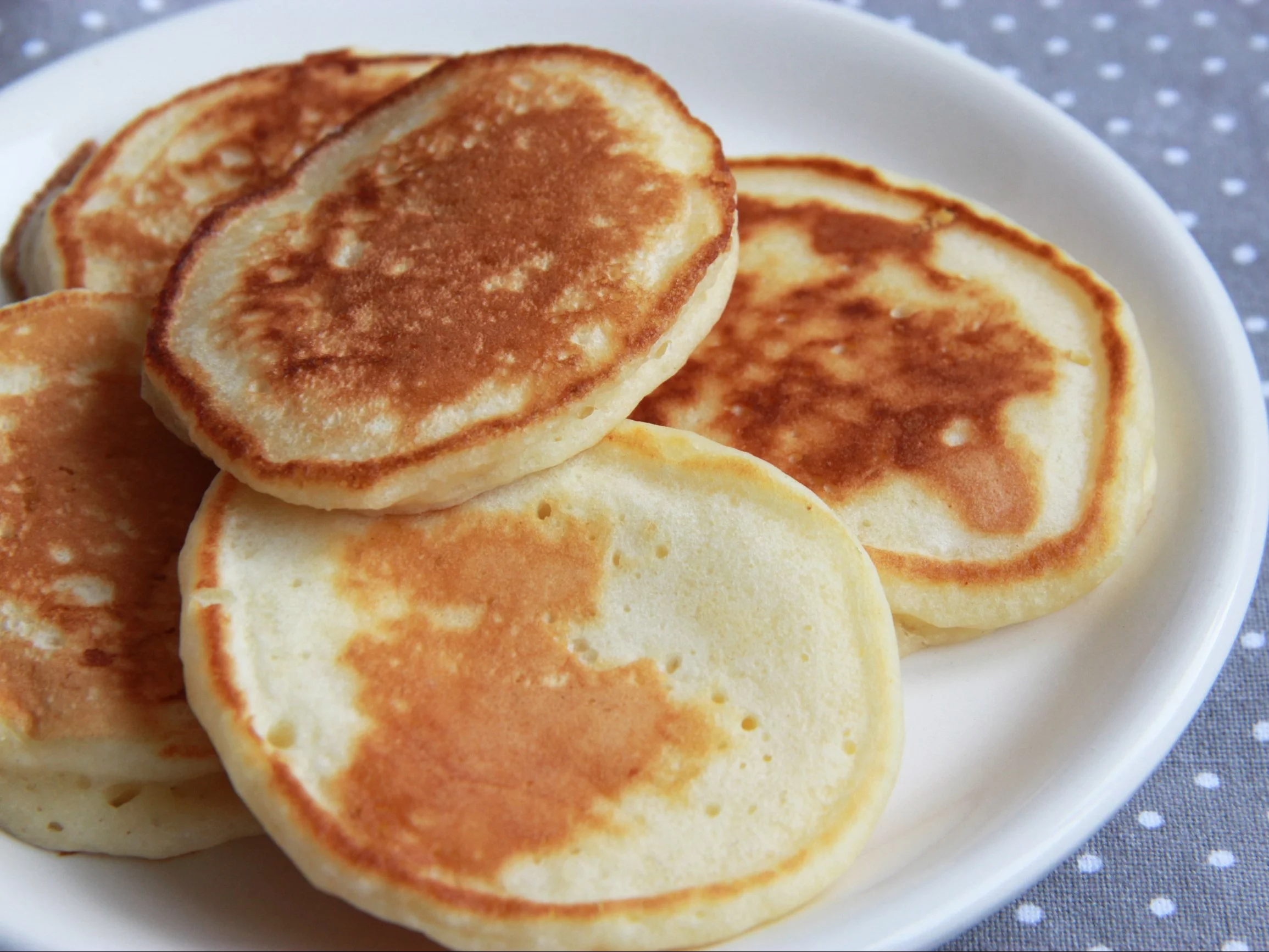 Nie mają ani grama mąki, a smakują obłędnie. Te placuszki poprawiają humor lepiej niż czekolada