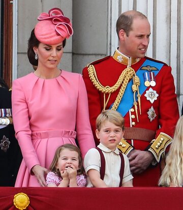 Kate, William, książęta Charlotte i George