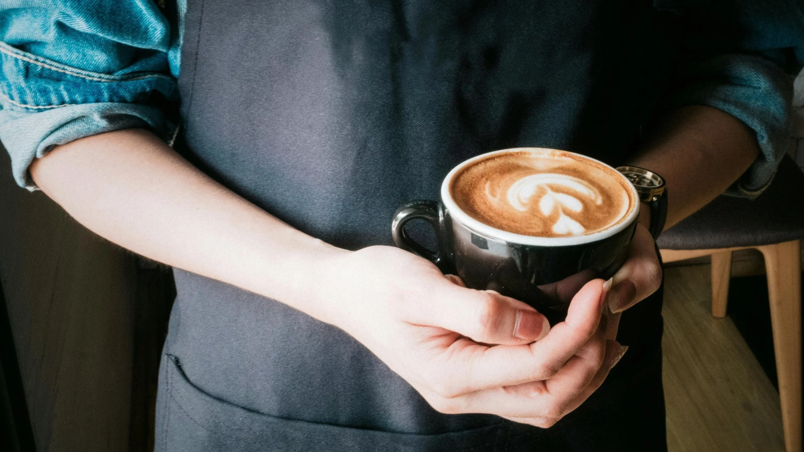 Naukowcy ustalili najlepszą godzinę na picie filiżanki kawy