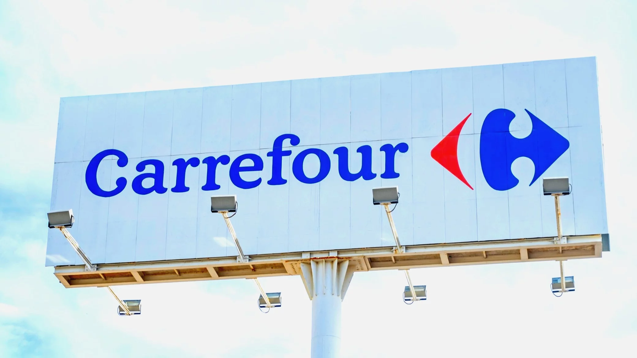 Szyld Carrefour