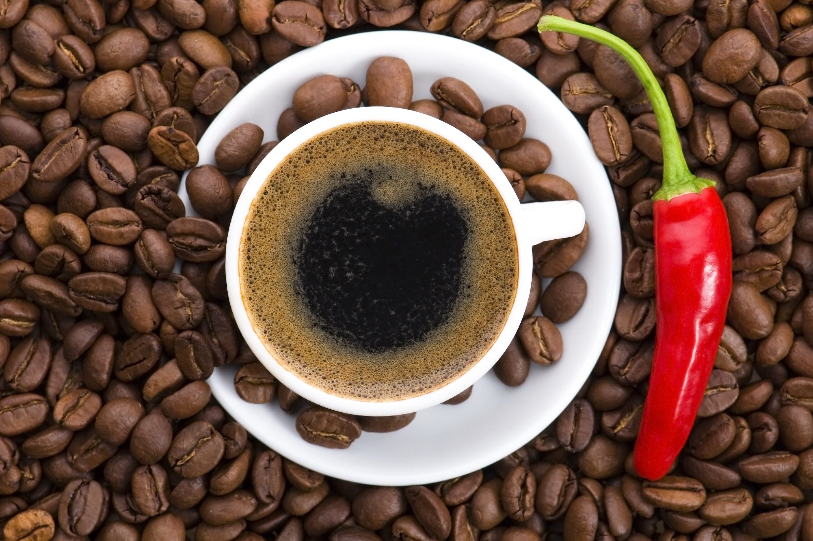 Kawa z chili wspomaga odchudzanie. Jak często można ją pić?