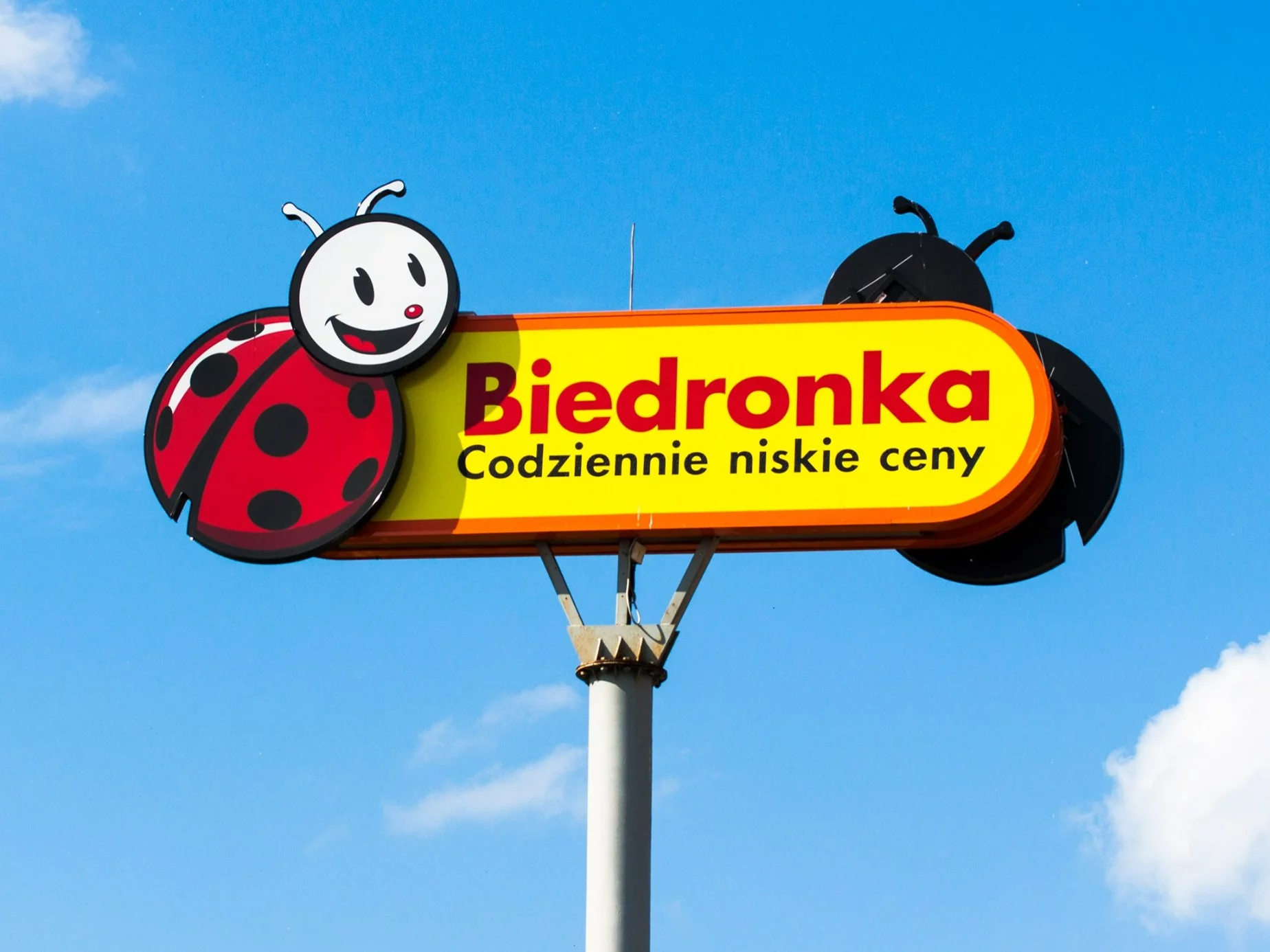 Biedronka obniża ceny kawy. Drugie opakowanie nawet 80 proc. taniej – Biznes Wprost