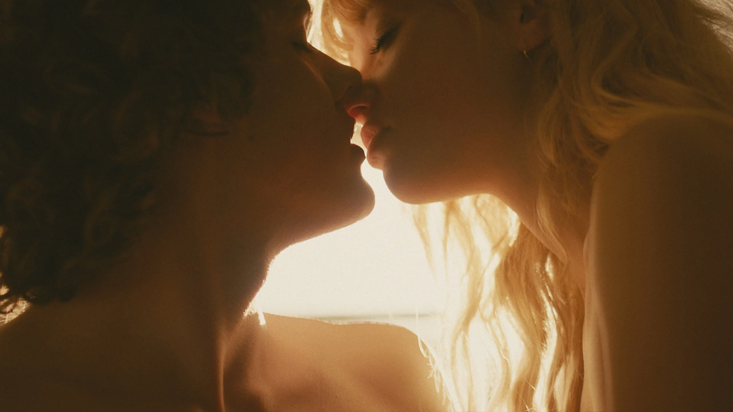 Bang Gang (Une histoire d'amour moderne) (2015)
