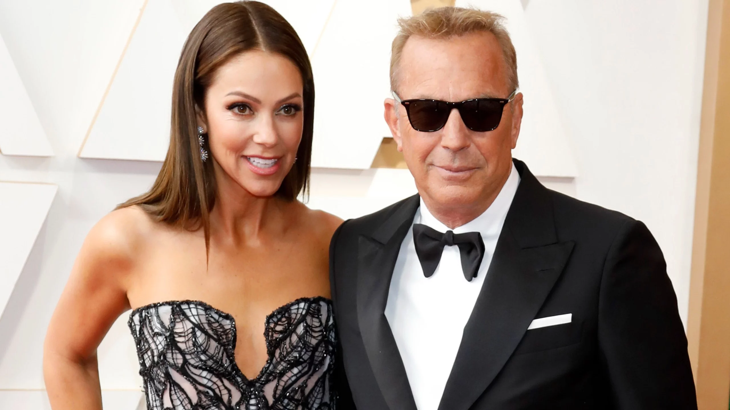 Kevin Costner, Christine Baumgartner