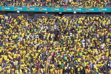 Kibice na stadionie FNB w Johannesburgu (zdj. ilustracyjne)