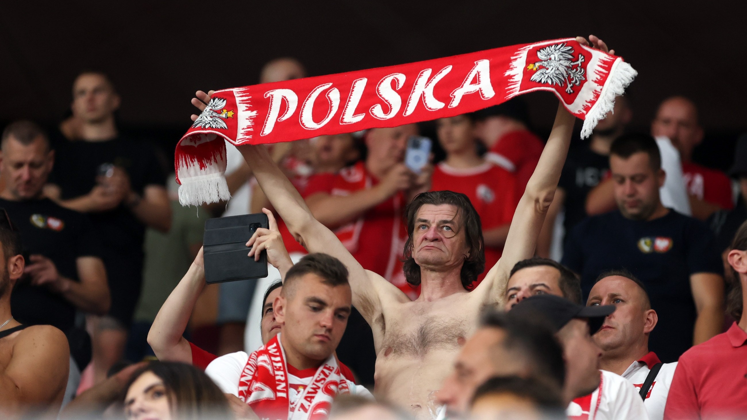 Zamieszki po meczu Chorwacja – Polska. Kibice skarżą się na agresję policji – Reprezentacja Polski w piłce nożnej – Sport Wprost