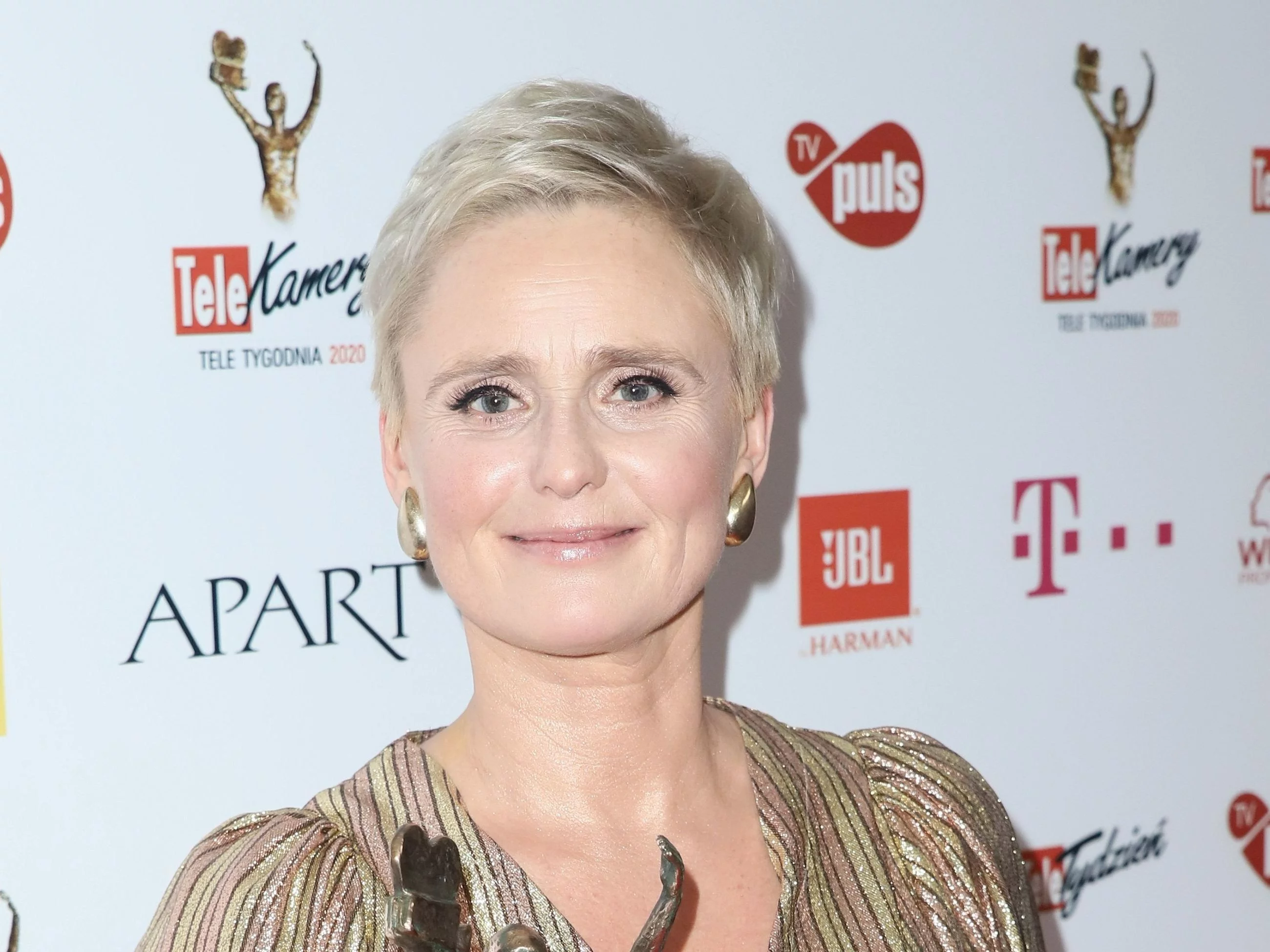 Szokujący i obrzydliwy hejt na wybitną aktorkę! „Należy mi zgolić łeb”