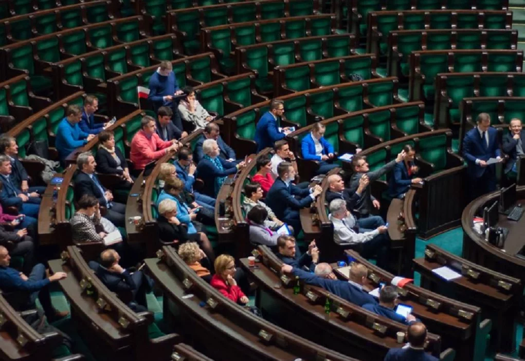 Posłowie PO, którzy pozostali na sali plenarnej w Sejmie