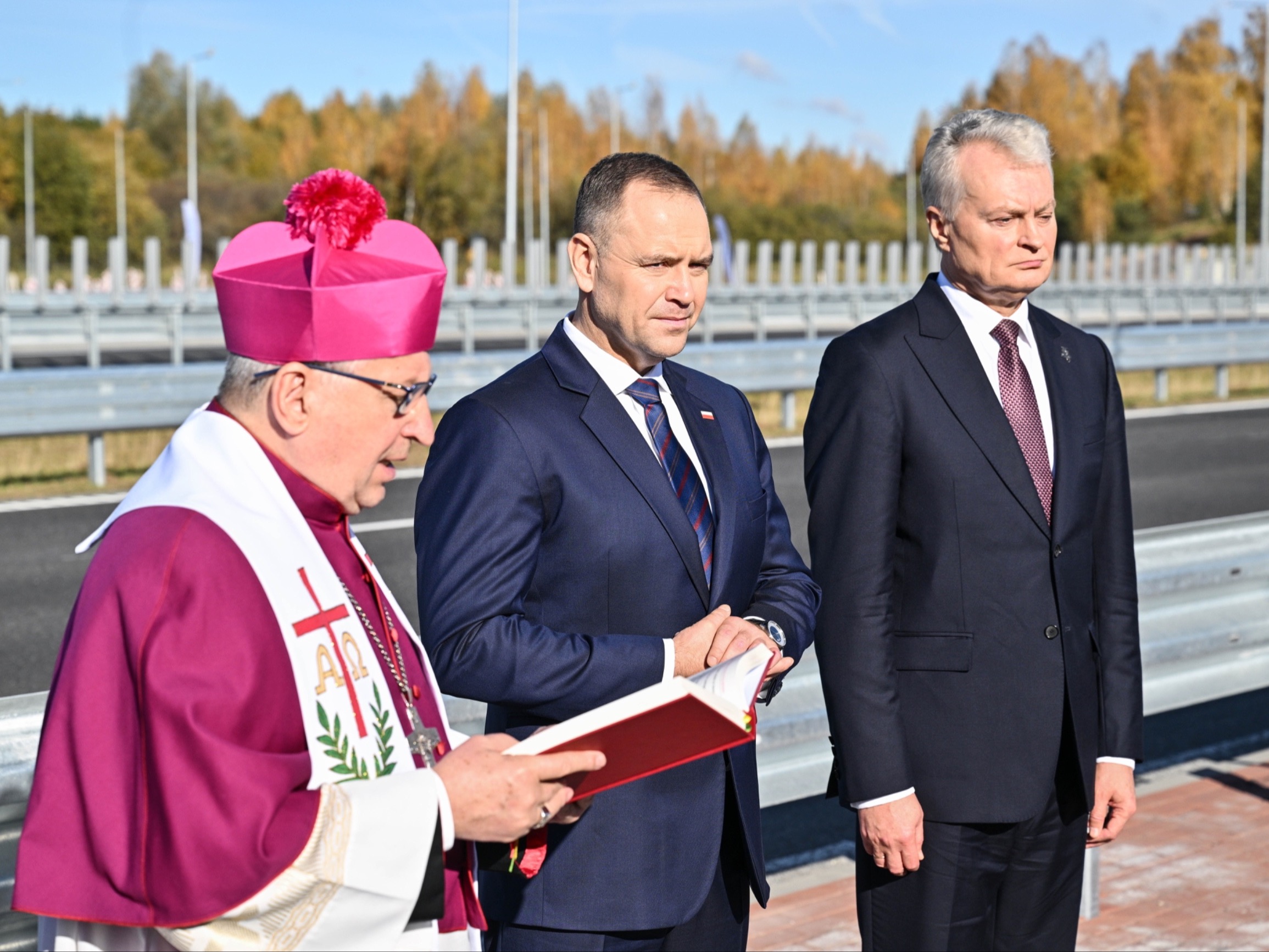 Prezydenci Polski i Litwy otworzyli kluczową inwestycję. Nawrocki: To symbol